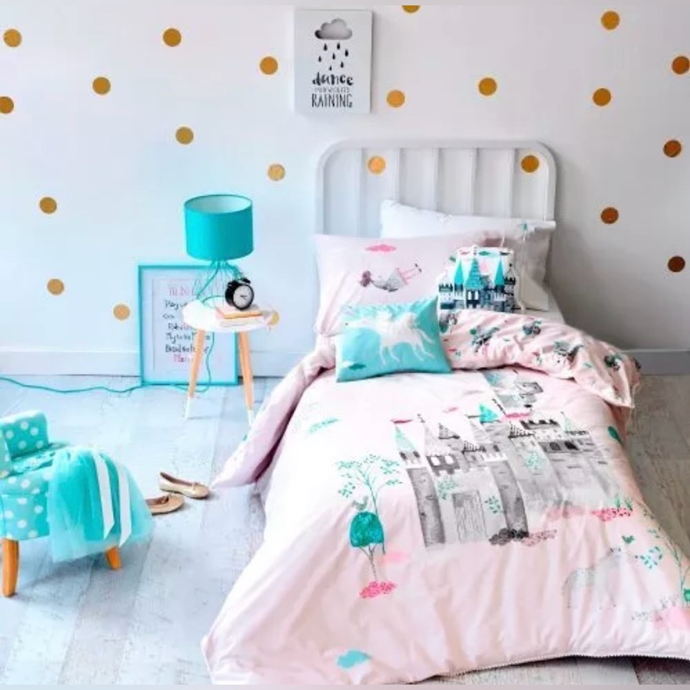 NIP ADAIR’s KIDS CLOUD CASTLE DUVET COVER AND SHAMS 1 Full & 1 Queen Available
